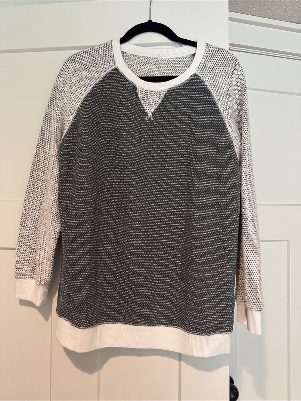 ZYIA woman’s Crewneck Sweater in Gray & White Two-Tone Knit